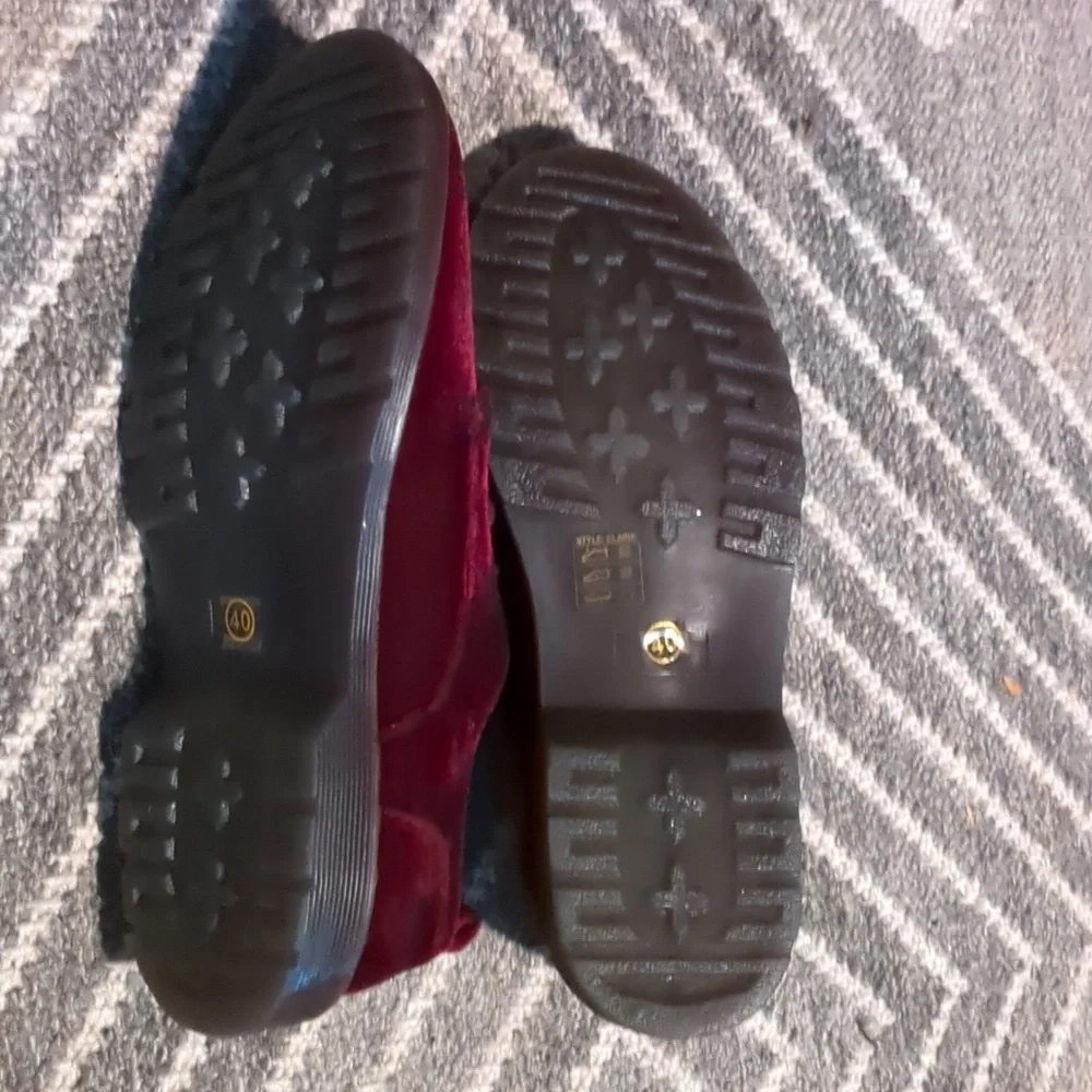 Burgundy Velvet Shoes - Picture 4 of 4